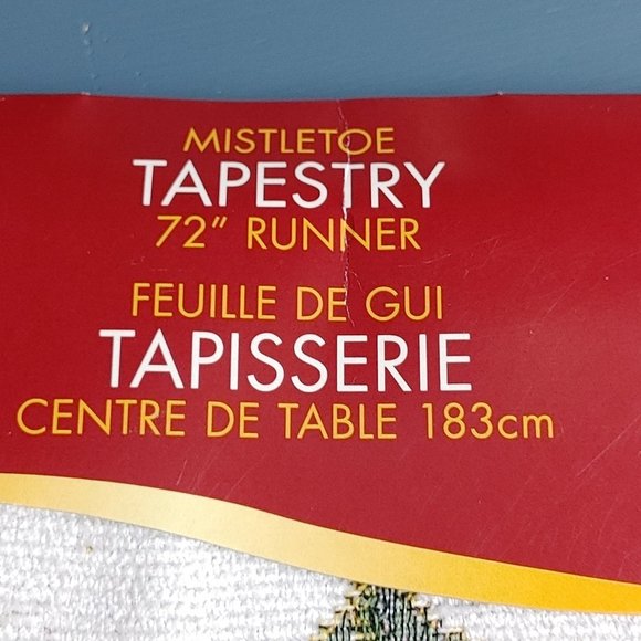 NWT Holiday Time Mistletoe Tapestry Table Runner 72" Christmas Decor Green/White - Picture 6 of 7